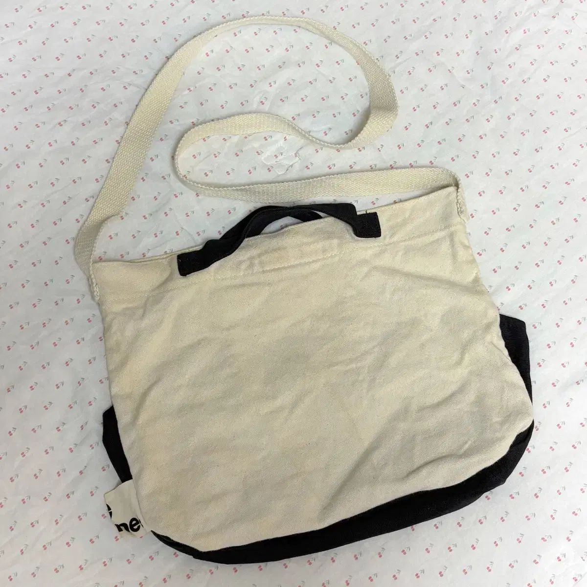 クロスバッグ ネネットニャバッグ