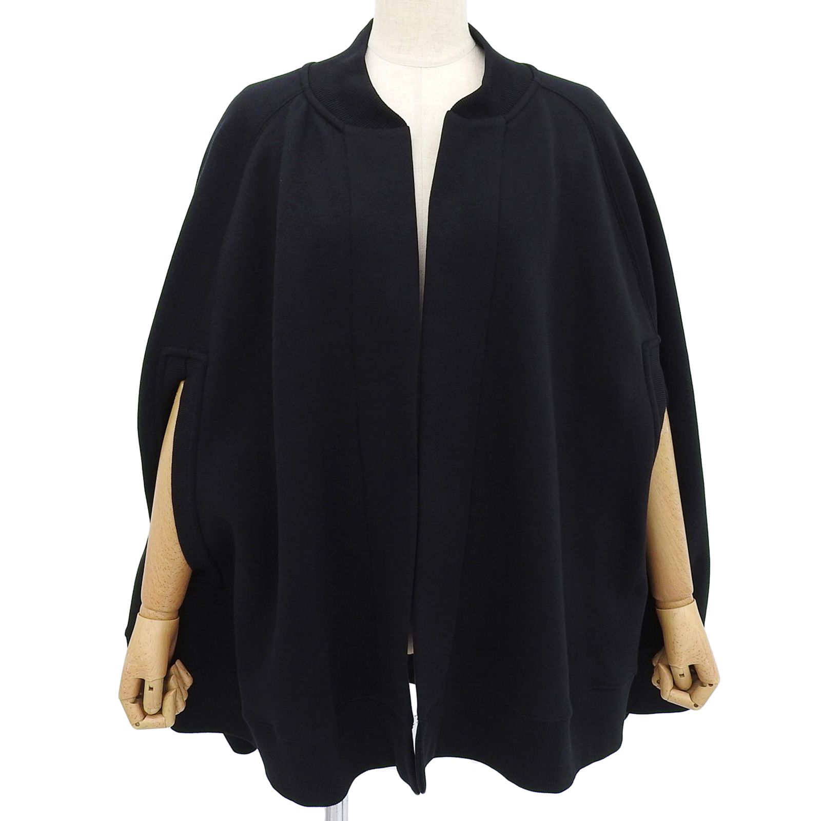 【美品】Burberry バーバリー ポンチョ サイズ38 黒 ニット Burberry ポンチョ サイズ38 黒 ニット