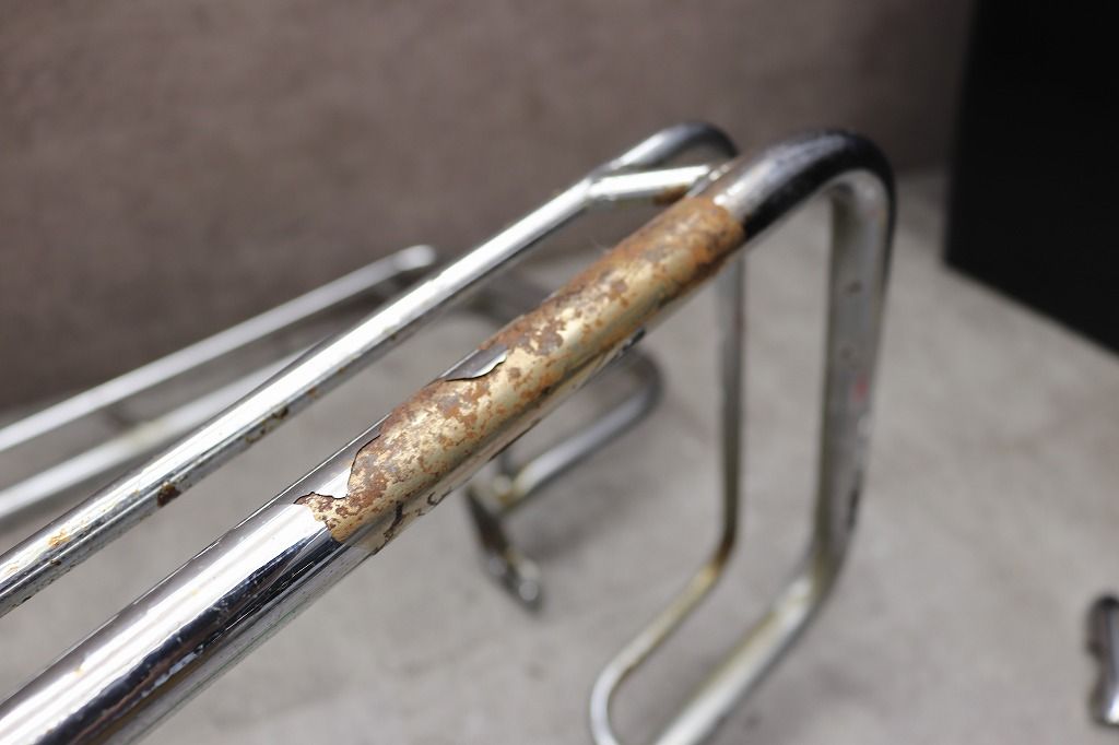 サドルバッグガード