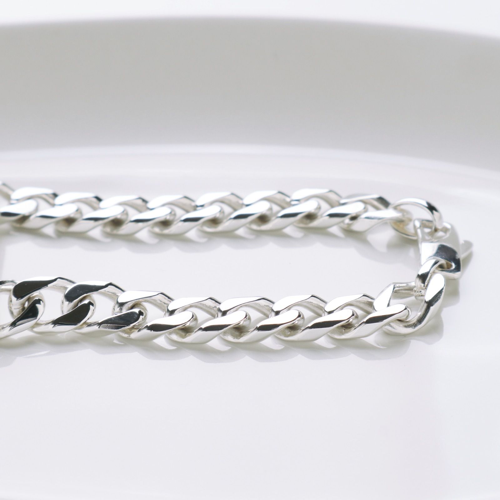 GUCCI グッチ インフィニティ ノット ブレスレット - c.2000s - メルカリ