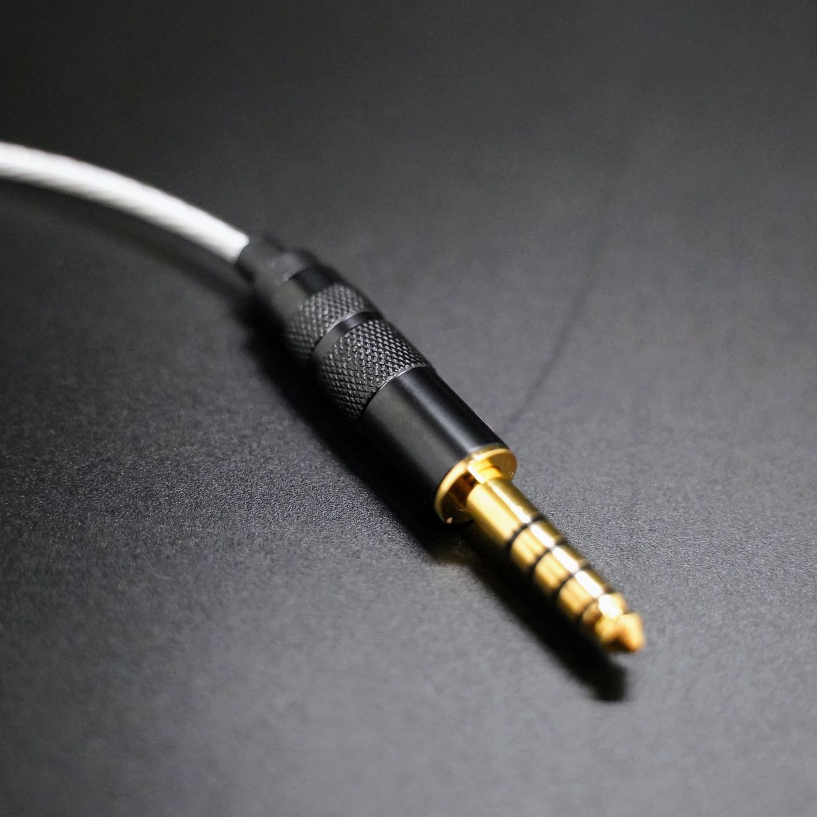 【1点限定】ついに7N超冷凍製単結晶銅銀メッキ最高スペックIE500/4.4mm 1点限定】ついに7N超冷凍製単結晶銅銀メッキ最高スペックIE500