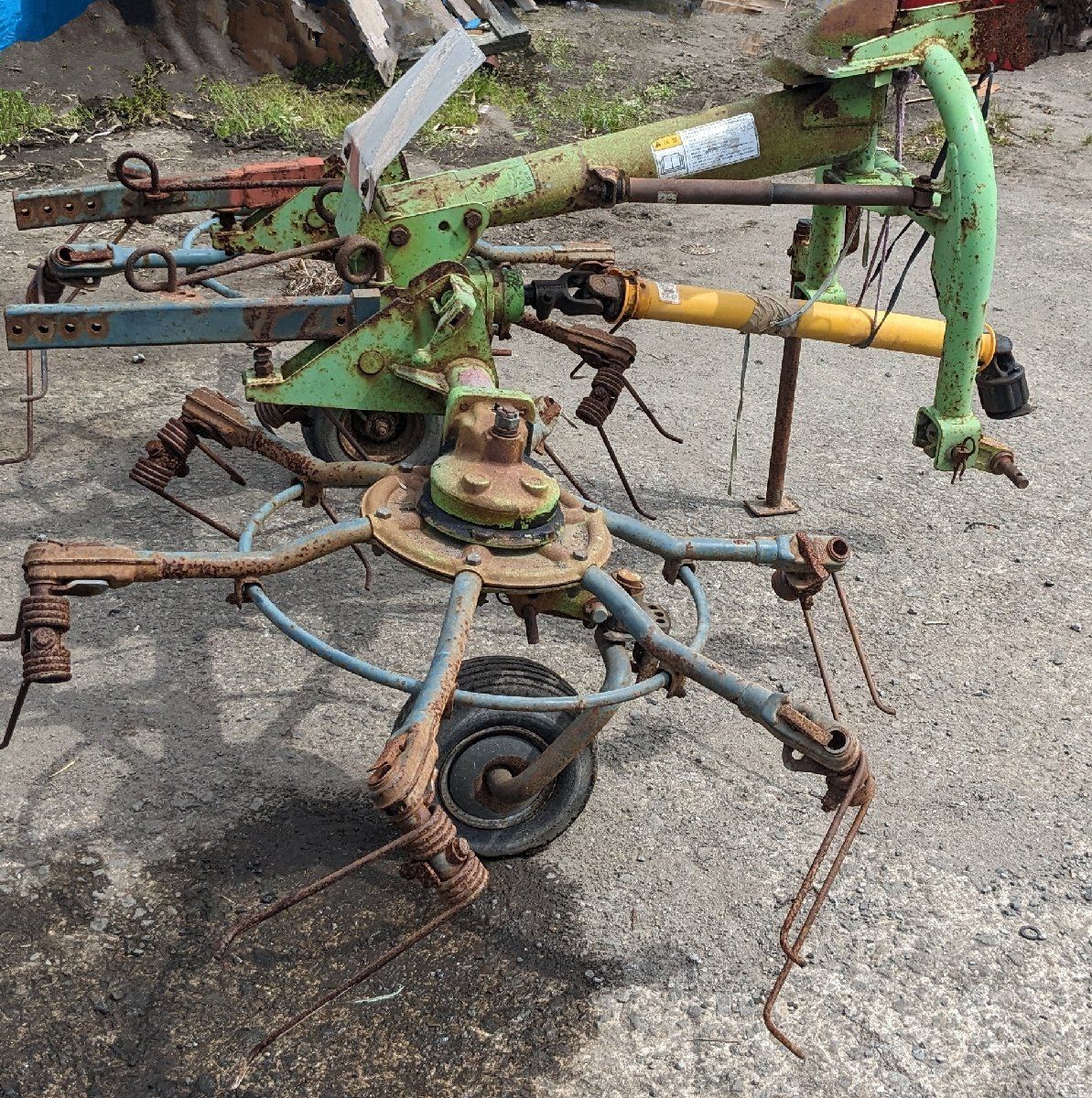 鹿児島発ホンダガソリンエンジン管理機 F510です。深く耕せる爪に換え