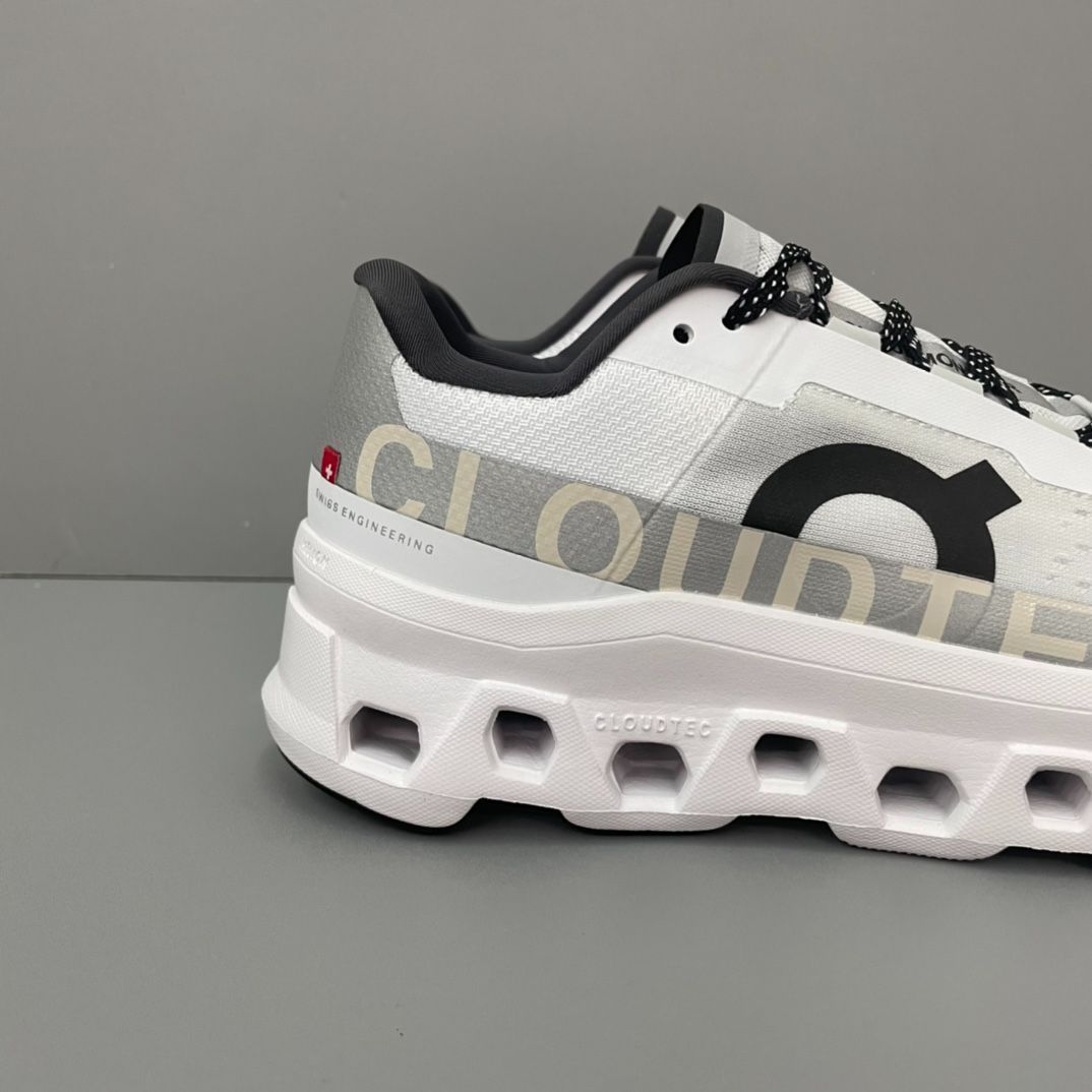 On Cloudmonsterシューズ US10 ホワイト/グレー Men's Cloudmonster | White | On Japan