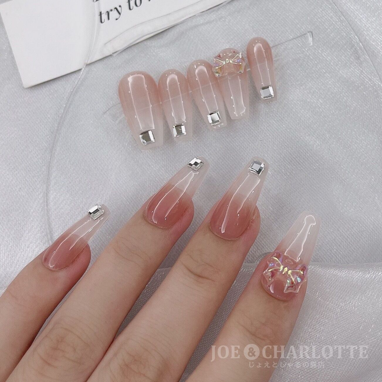 ネイルチップ グラデ ワンホン リボン ビジュー ピクシー ネイルチップ グラデ ワンホン リボン ビジュー ピクシー 2025年】新着