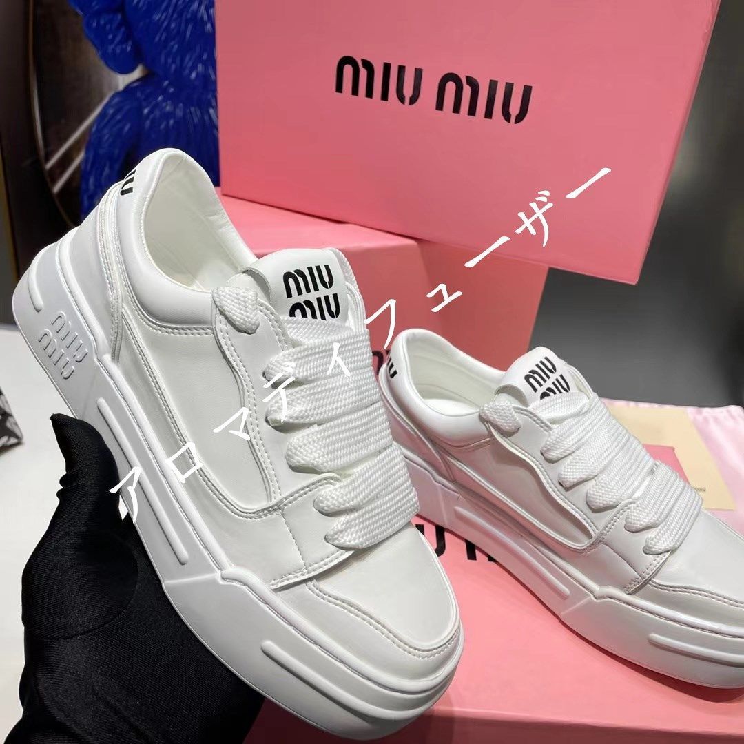 厚底 人気レデイースミュウミュウmiumiuスニーカー箱付 4cm - メルカリ