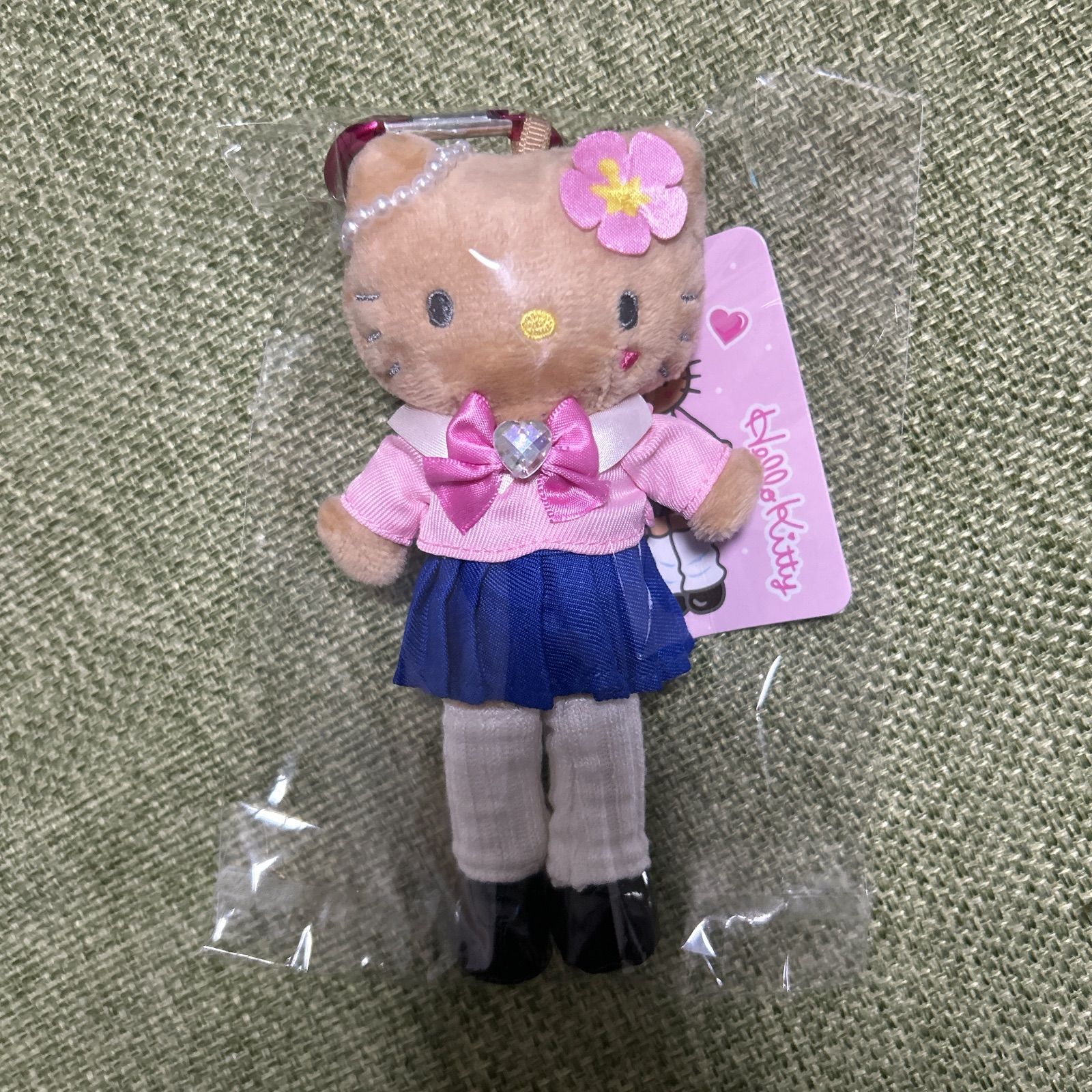 咲*音様 日焼けキティマスコット ハローキティ しっぽ付きマスコットキーホルダー 日焼け KT01-08