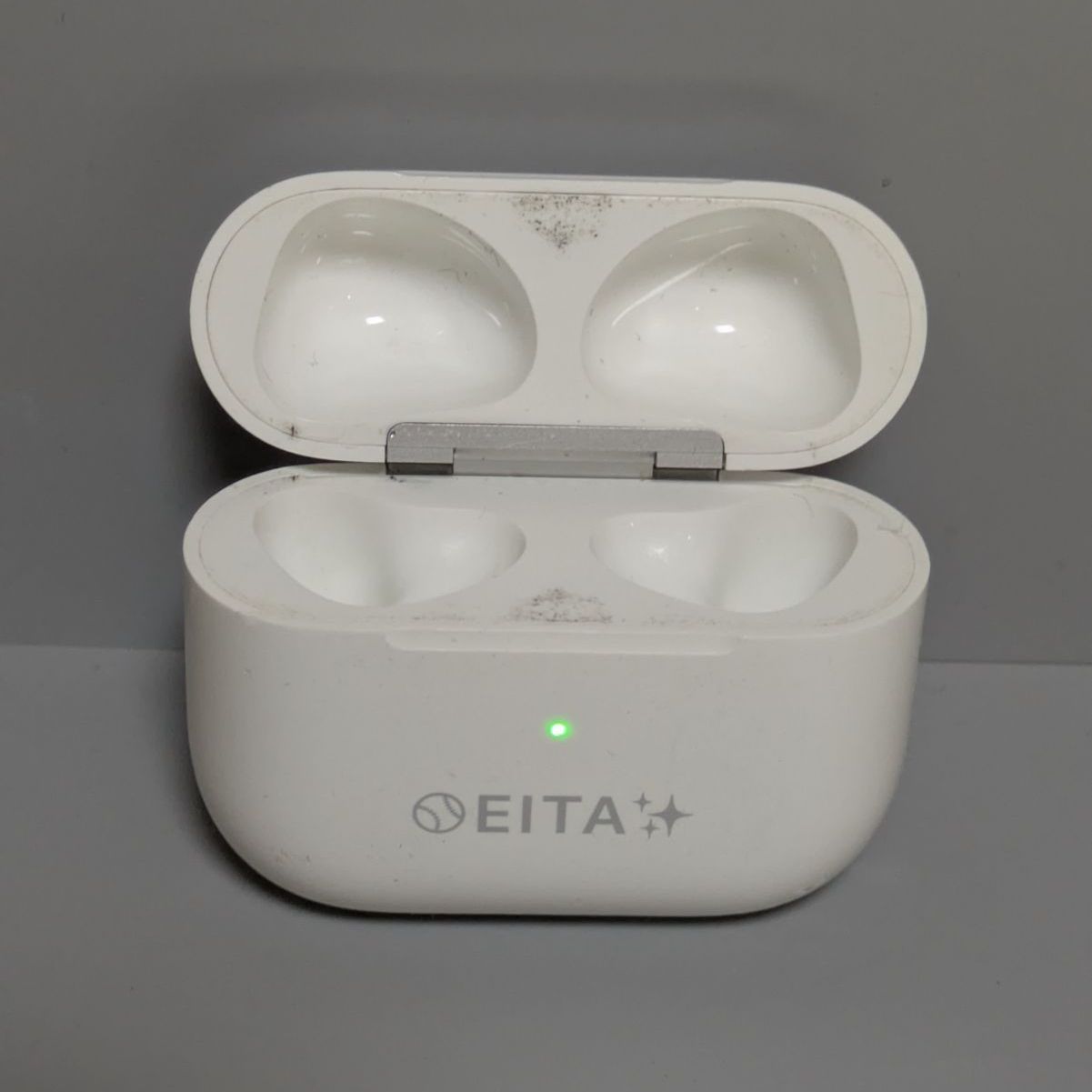 18」apple 第3世代 Airpods【 刻印あり MME73J/A A2566 MagSafe充電