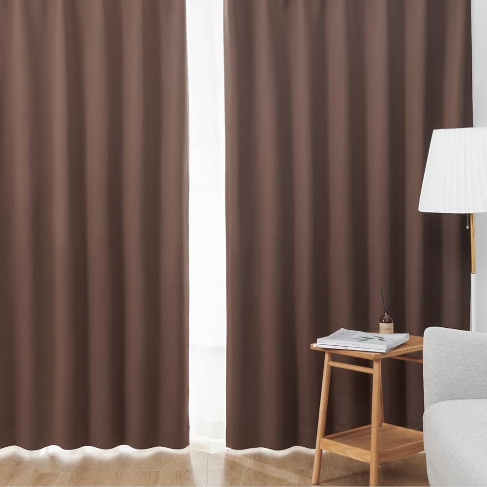 【在庫処分】クモリ(Kumori) カーテン 遮光度99.99% 1級 遮光カーテン しっかり厚手 断熱 遮熱 防寒 防音 節電効果 省エネ 形状記憶加工 洗濯可能 無地 寝室 リビング アジャスター フック付き(ブ