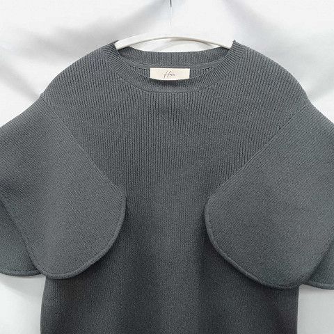 Heve ヘイヴ ペタルニット チャコールグレー F HEVE へイヴ ペタルニット チャコールグレー F □○ - メルカリ