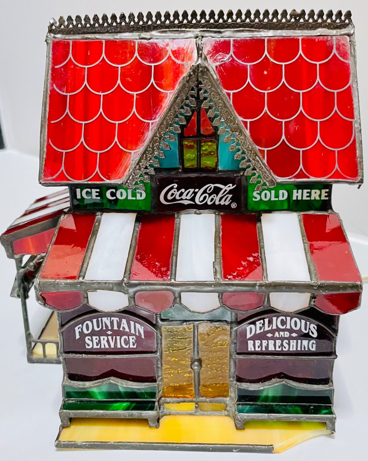 販売販促品 コカ・コーラ ジオラマライト ステンドグラス 「コーナーストア」照明付き 置物