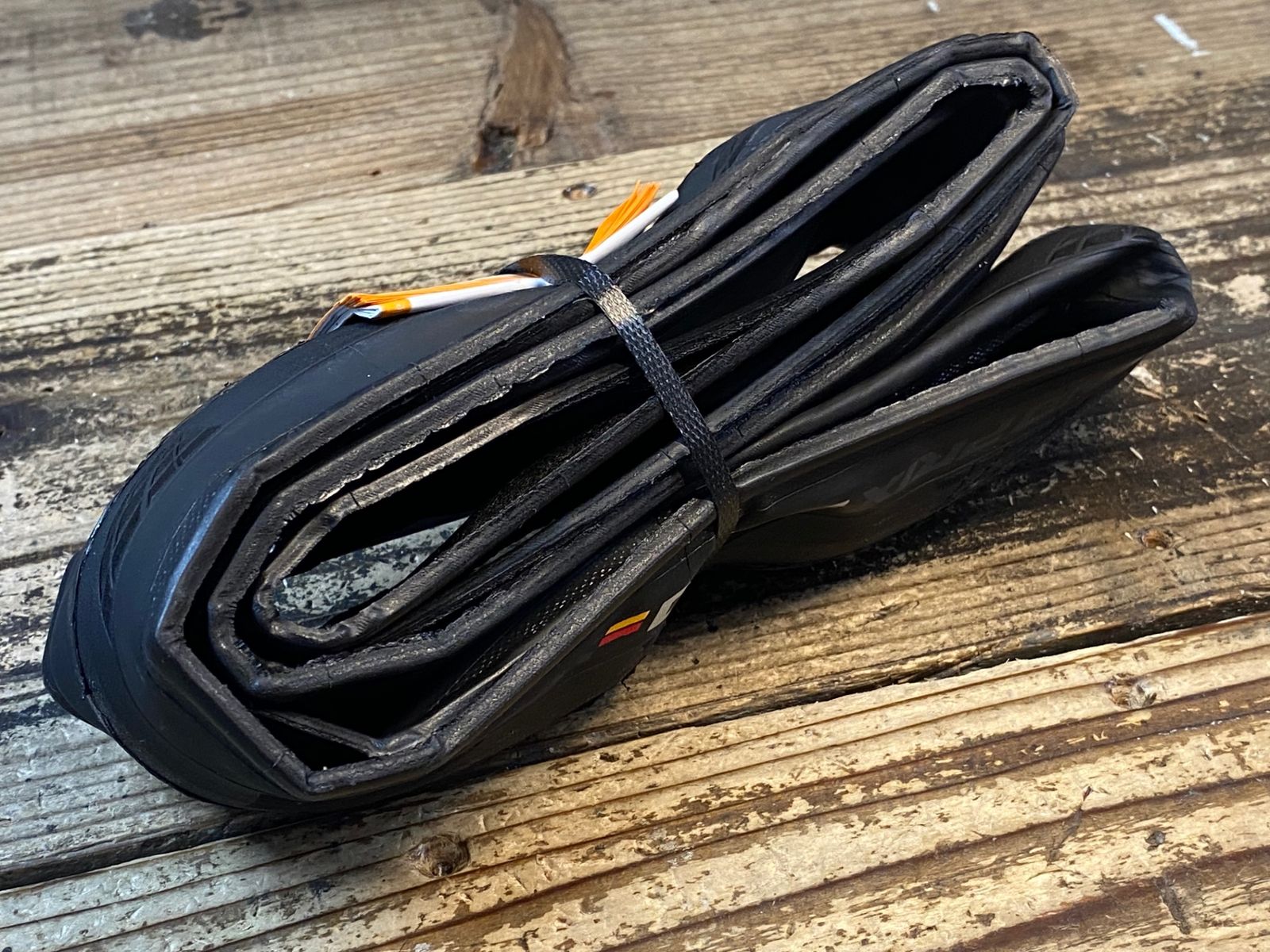 クリンチャータイヤ