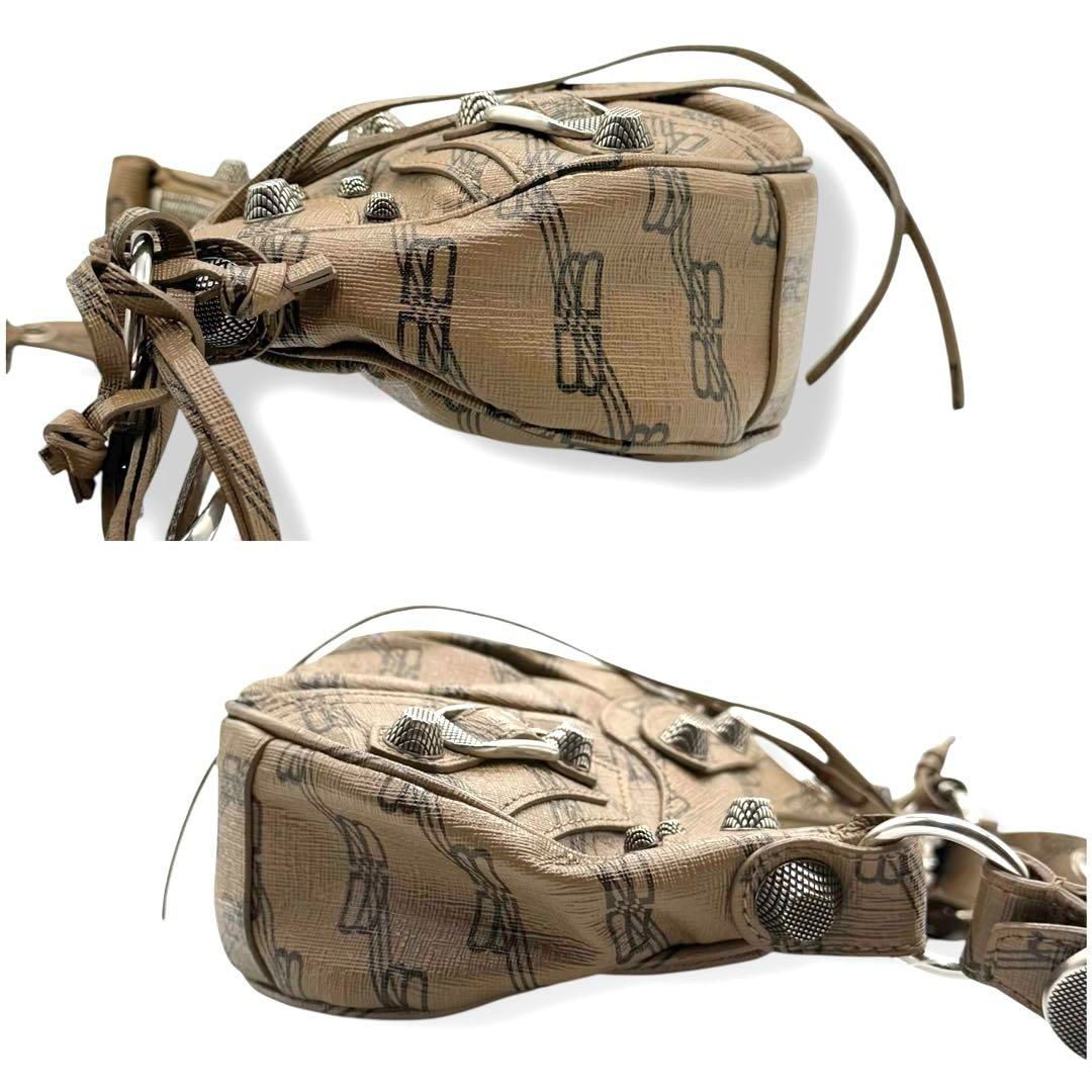 バレンシアガ　ルカゴールXS ショルダーバッグ　BBモノグラム　ブラウン3732 バレンシアガ ルカゴールXS ショルダーバッグ BBモノグラム ブラウン