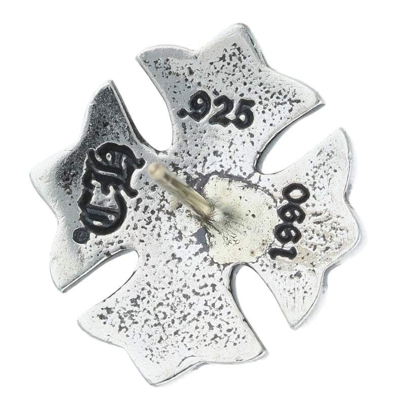 や*！様 クロムハーツ　ラージ　CHプラス　スタッドピアス　インボイス付き クロムハーツ ラージ CHプラス シルバーピアス メンズ クロムハーツ