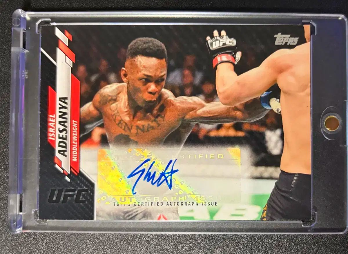 2020Topps UFCイスラエル アデサンヤ サイン カード 50