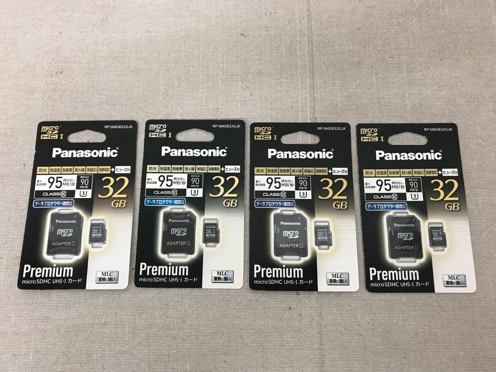 未開封品　Panasonic 　Premium micro SDHC UHS-I カード　 RP-SMGB32GJK　×4点   （YS0477）