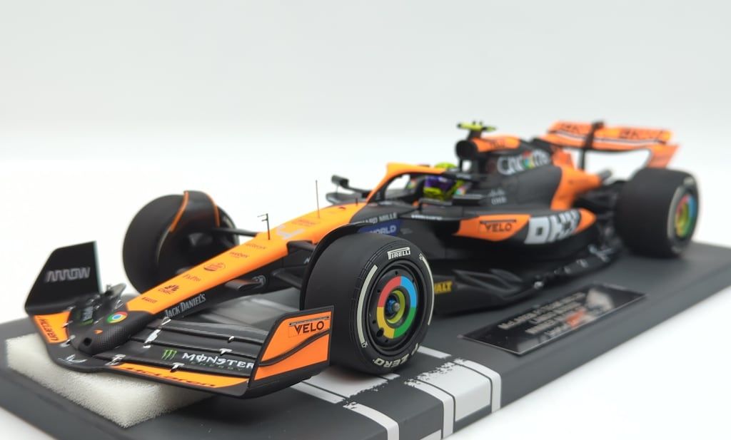 Paul sModelArt 1 18 MINICHAMPS 537 241904 McLAREN F1 TEAM MCL38 4 L.NORRIS WINNER MIAMI GP 2025