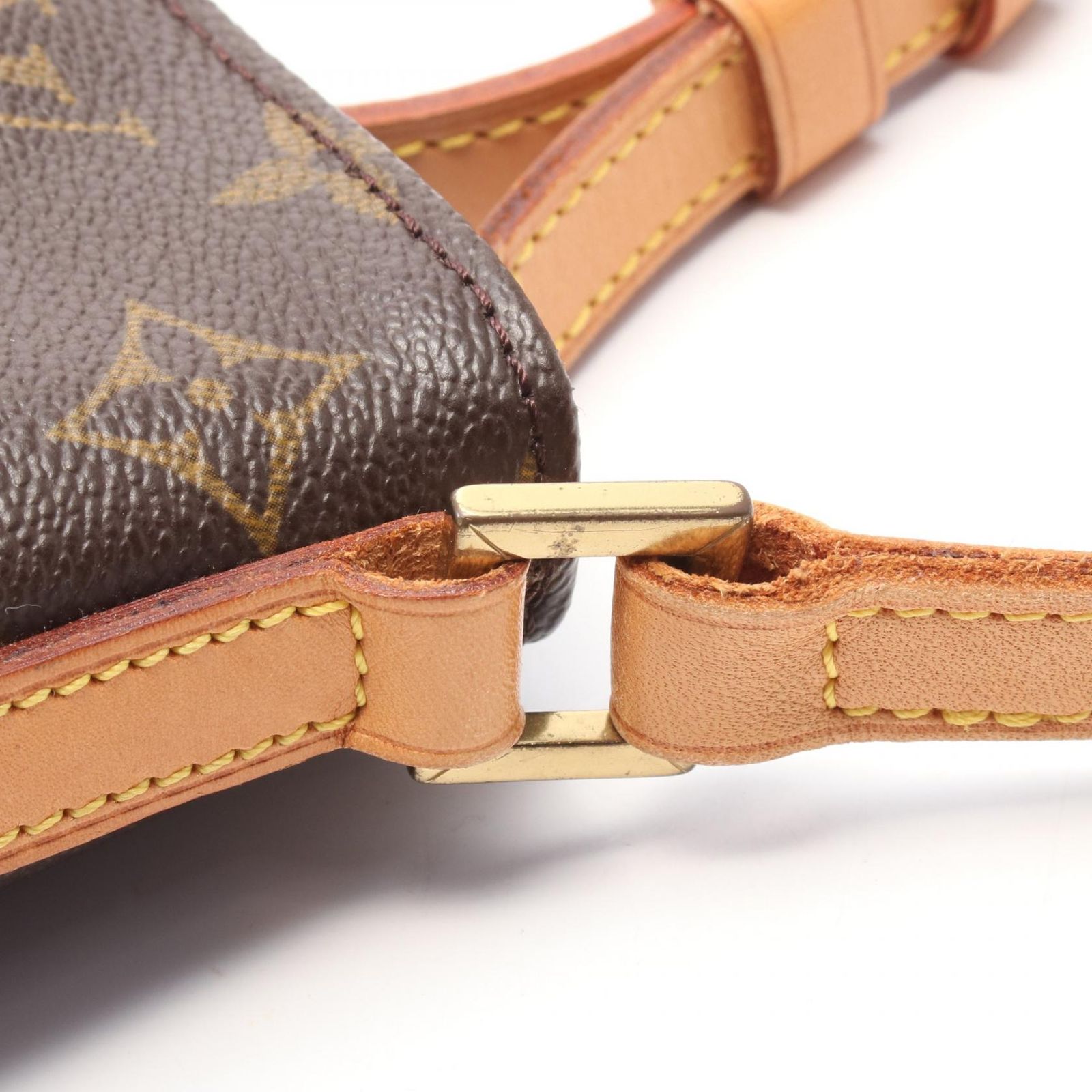 LOUIS VUITTONショルダーバッグトロター モノグラム・キャンバス LOUIS