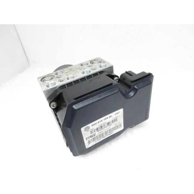 8UCCZF 2.0TFSIクワトロ