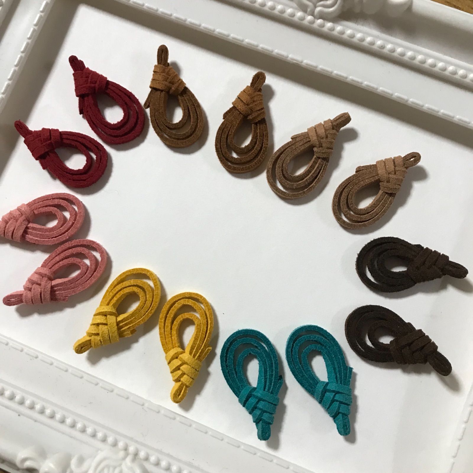 スエード調ミョウガ結びパーツ 14ピース - メルカリ 