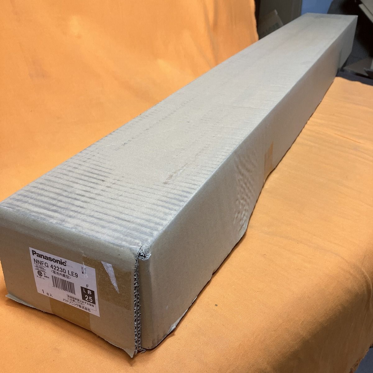 直管LEDランプ非常用ベースライト パナソニック NNFG42230LE9 天井直付型 40形 昼白色