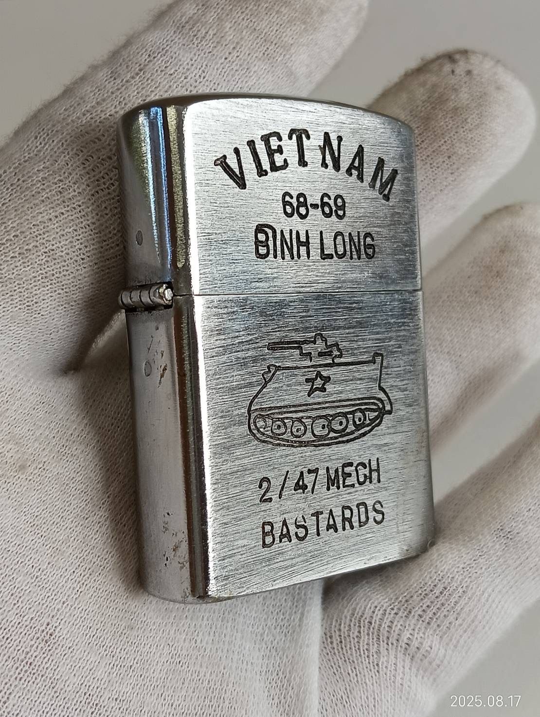 中古品】 VIETNUMベトナムジッポー 1968-1969年 M113 2/47 MECH