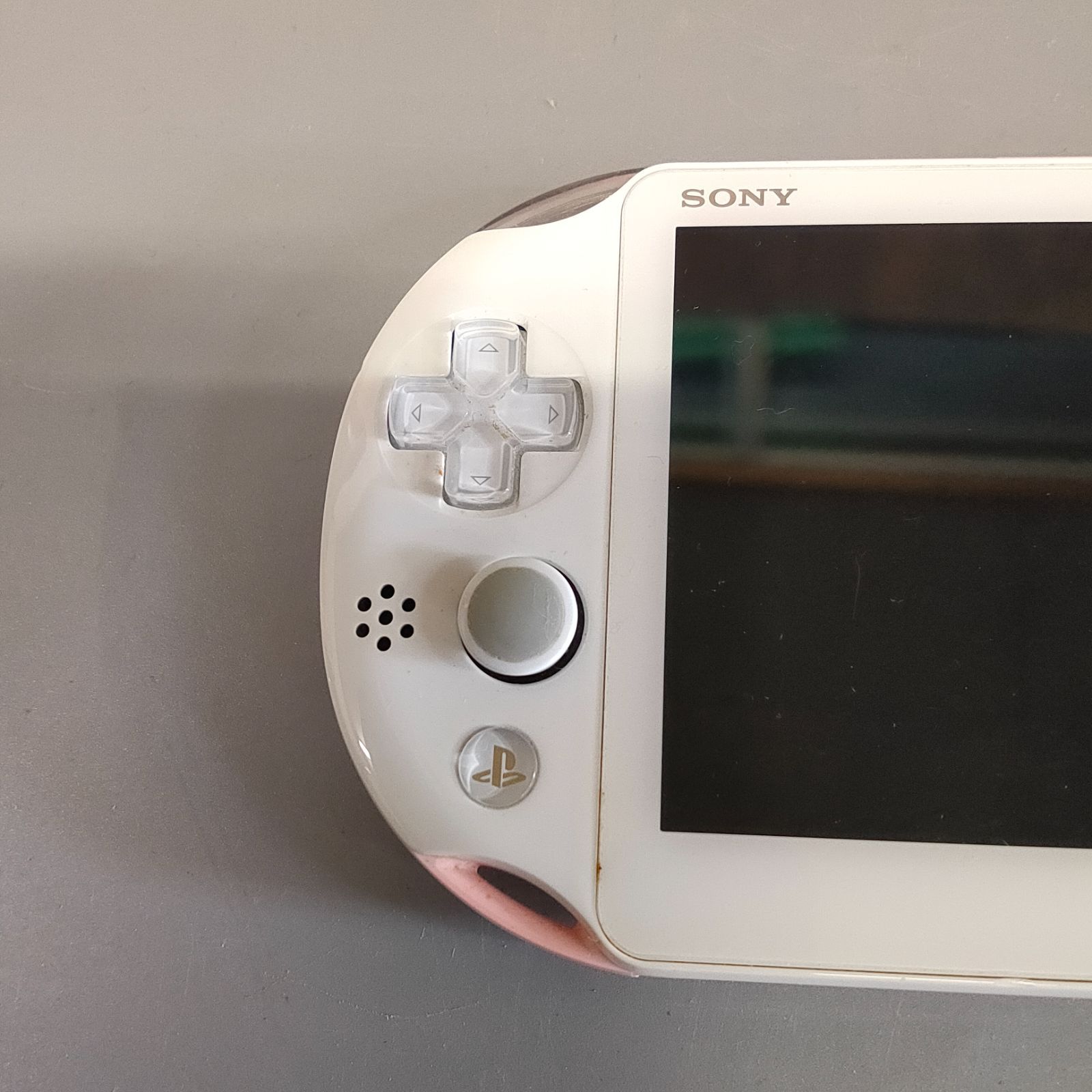 M790☆通電確認済み☆◇SONY PS VITA PCH-2000 本体のみ