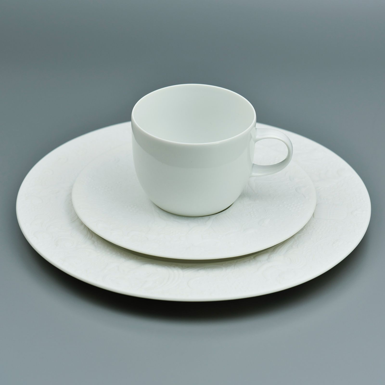 재팬비즈 메루카리 - 古伊万里 青磁 希少手書色絵 牡丹蝶文 菊花長皿