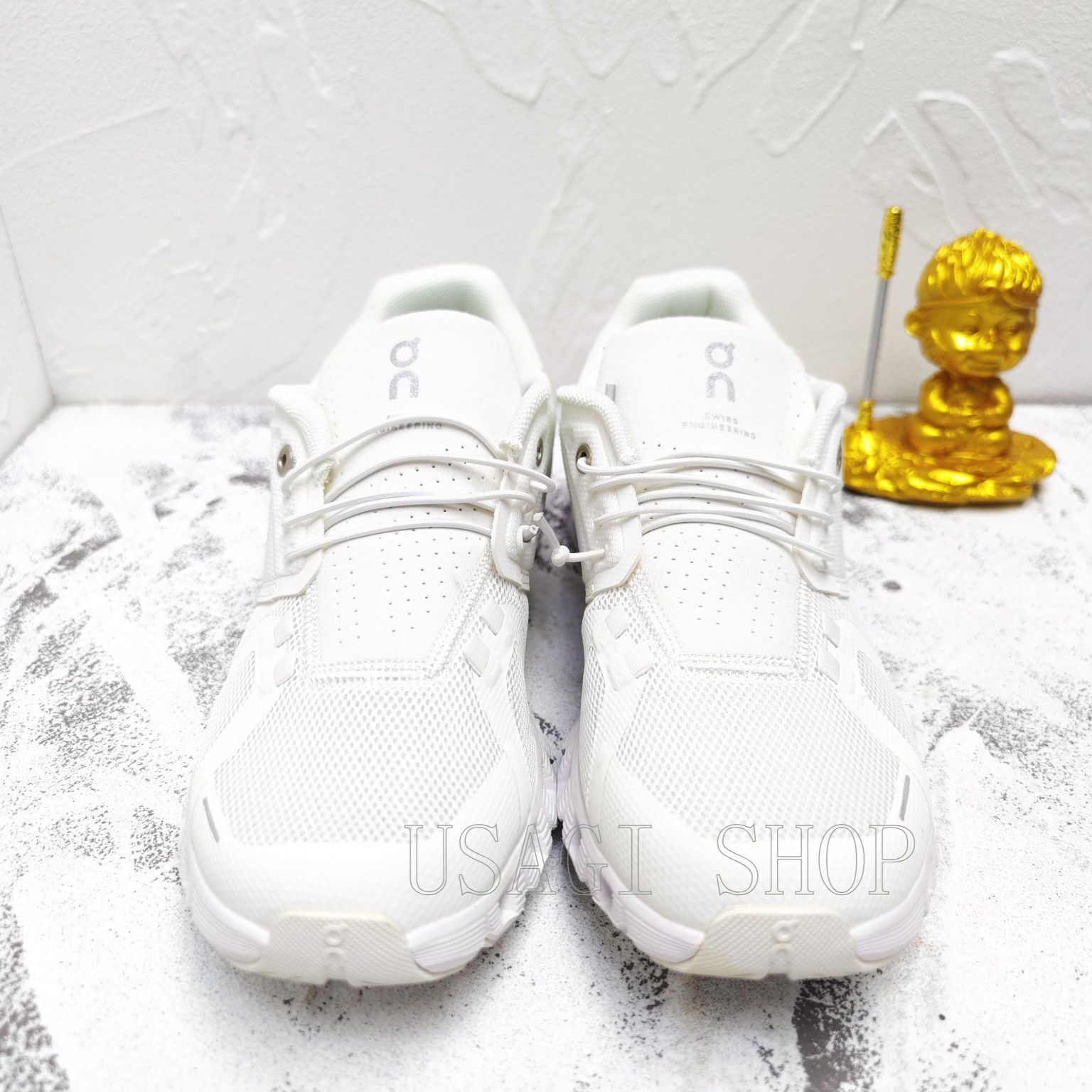 Amazon.com | On Men's Cloud 5 Sneakers, Glacier/White, 8