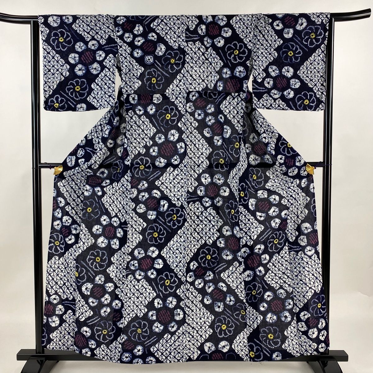 浴衣 身丈157cm 裄丈65.5cm M 絞り浴衣 花 紺色 綿 名品