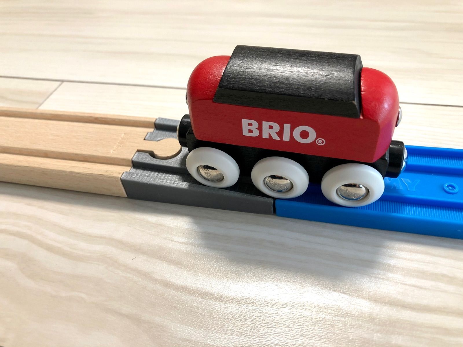 最新 木製レール BRIO LILLABO イマジナリウム お片付けブロック 自