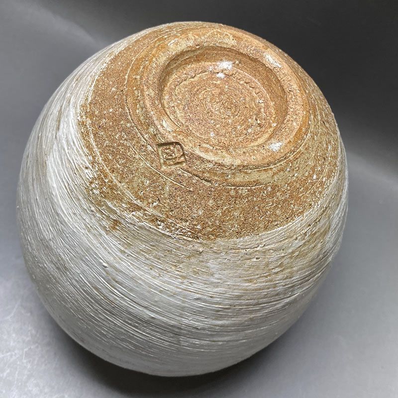 【本物保証】藤平伸 線刻鳥花文花瓶 共箱 栞 京都私立大名誉教授 美品 代表作 本物保証】藤平伸 線刻鳥花文花瓶 共箱 栞 京都私立大