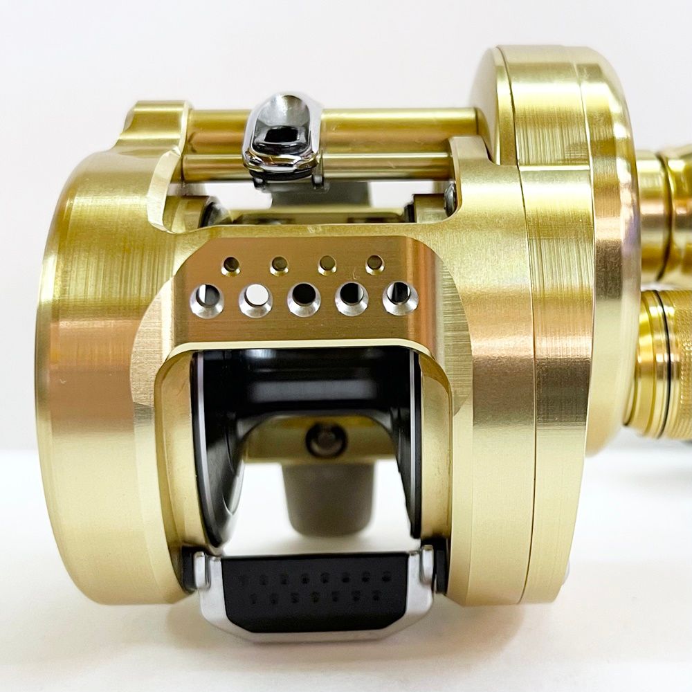 (中古)最終値下げ シマノ SHIMANO カルカッタ300 カスタムパーツ付き 中古)シマノ SHIMANO カルカッタ 300 ※カスタムパーツ付き リール