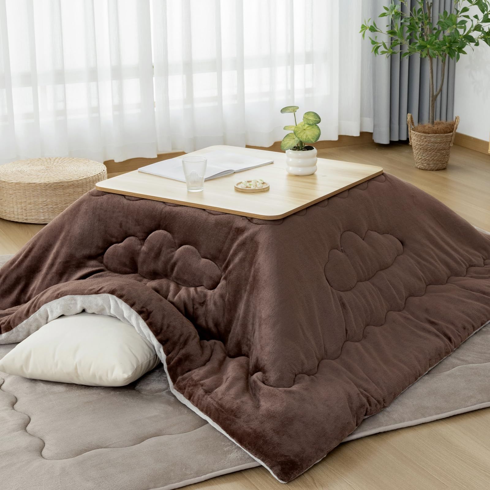【在庫処分】フランネル 【雲】キルティング リバーシブル 綿ズレ防止 単品185×185cm 丸洗いOK 正方形 静電気防止 こたつ布団 ベージュ・ブラウン OIGAE