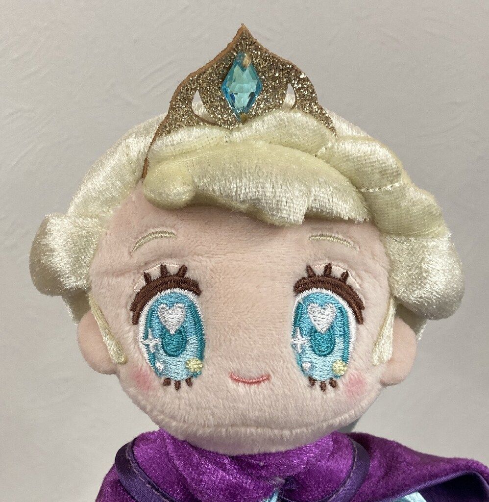 ディズニーストア プラッシュキーチェーン TINY FROZEN 戴冠式