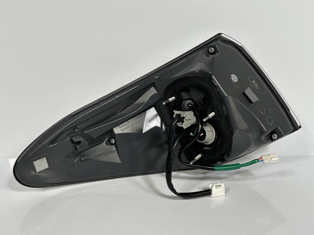 破損キズなし 低走行 レクサス RX270 AGL10W 後期 純正 右テールランプ Assy テールライト RH 外側 81551-48310 48-129 管理26639 FFCRYSTALESIA_COM