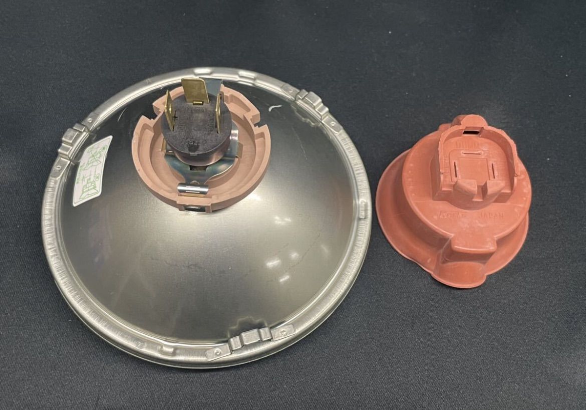 コイトフォグランプ　メッキ　4個　２４ボルト球　ワンオフステー付き　レトロ当時物 コイトフォグランプ メッキ 4個 24ボルト球 ワンオフステー