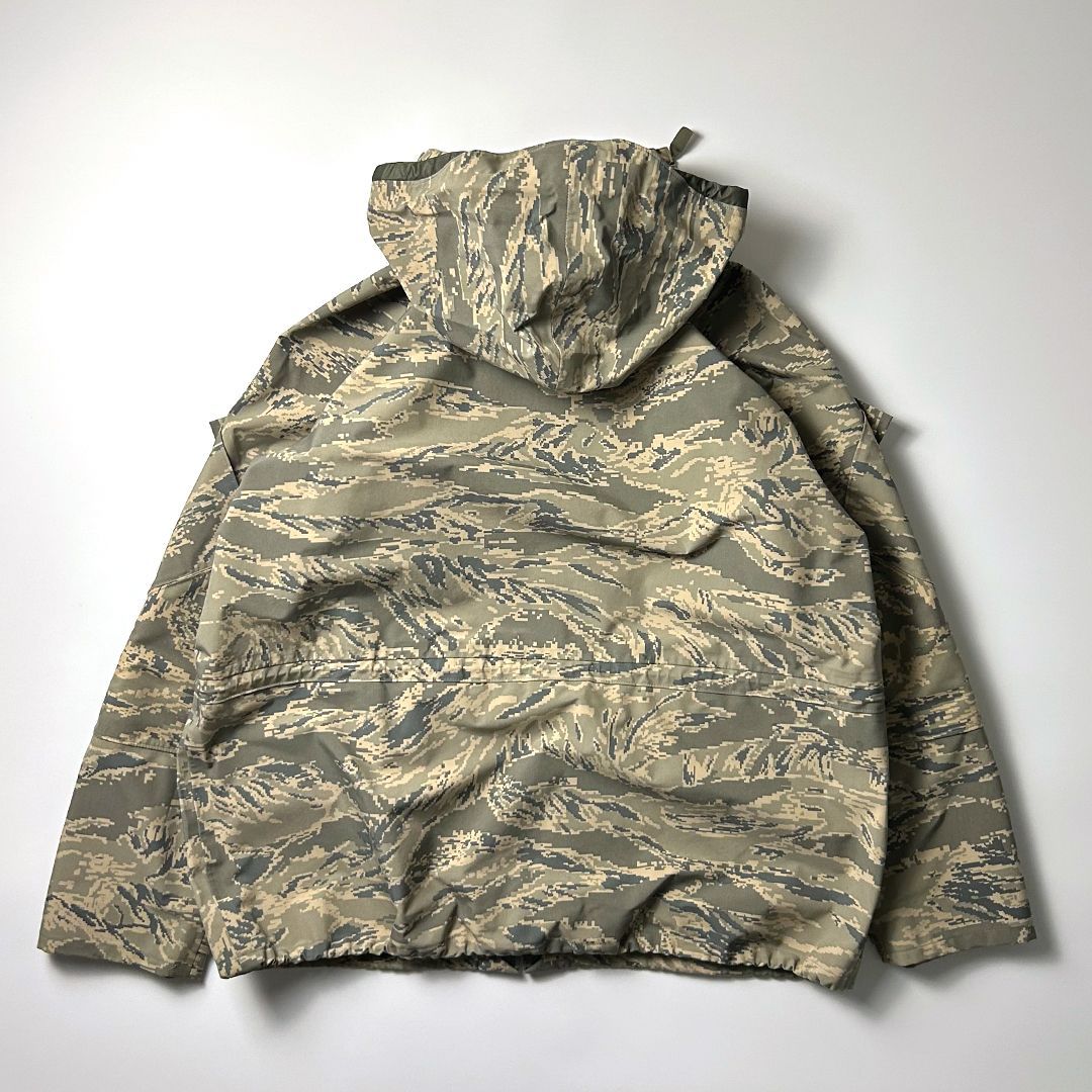 米軍　GORE-TEX　ミリタリーパーカー　デジカモ 米軍 実物 ECWCS UNIVERSAL CAMOUFLAGE GORE-TEX PARKA