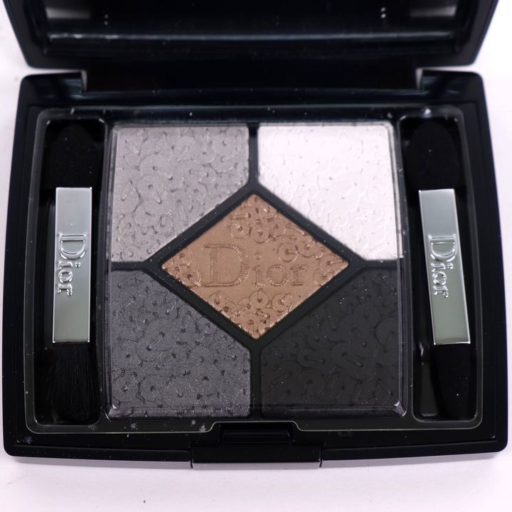 限定品】Dior サンク クルール 066 スモーキーシークイン