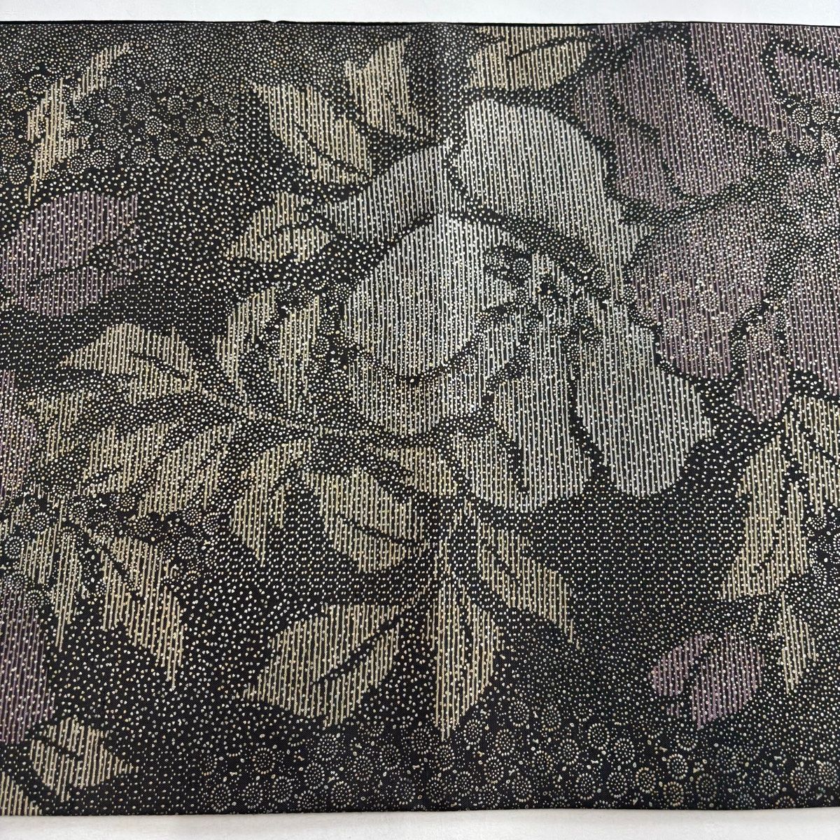袋帯 美品 逸品 落款 証紙 牛首紬 やまと 草花 金銀彩 黒 全通