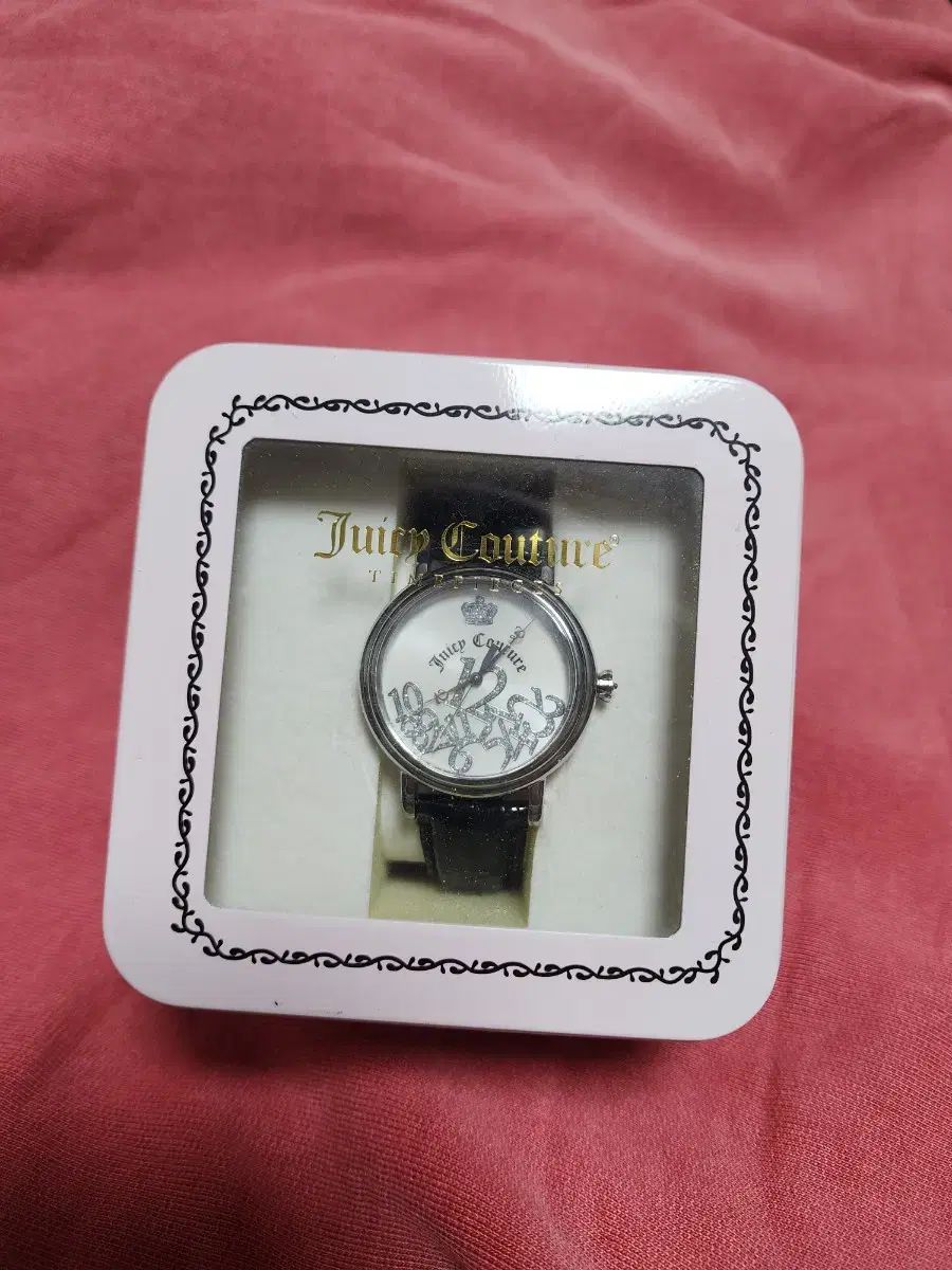Juicy Couture ジューシークチュール時計 y2k ギャル シルバー