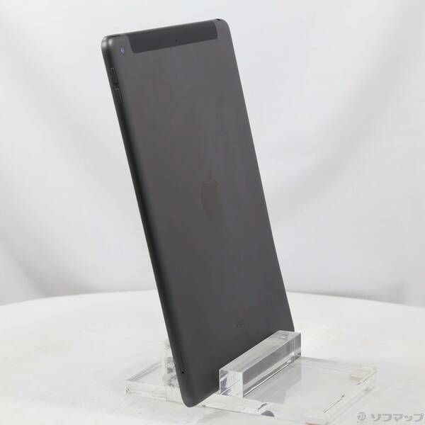 中古品〕 iPad 第8世代 32GB スペースグレイ MYMH2J／A docomoロック