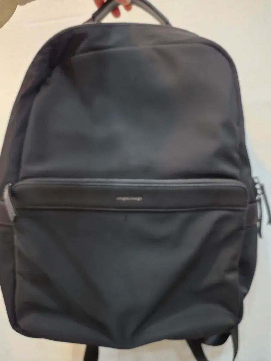 ハンサム ルーズ アンド ラウンジ バックパック