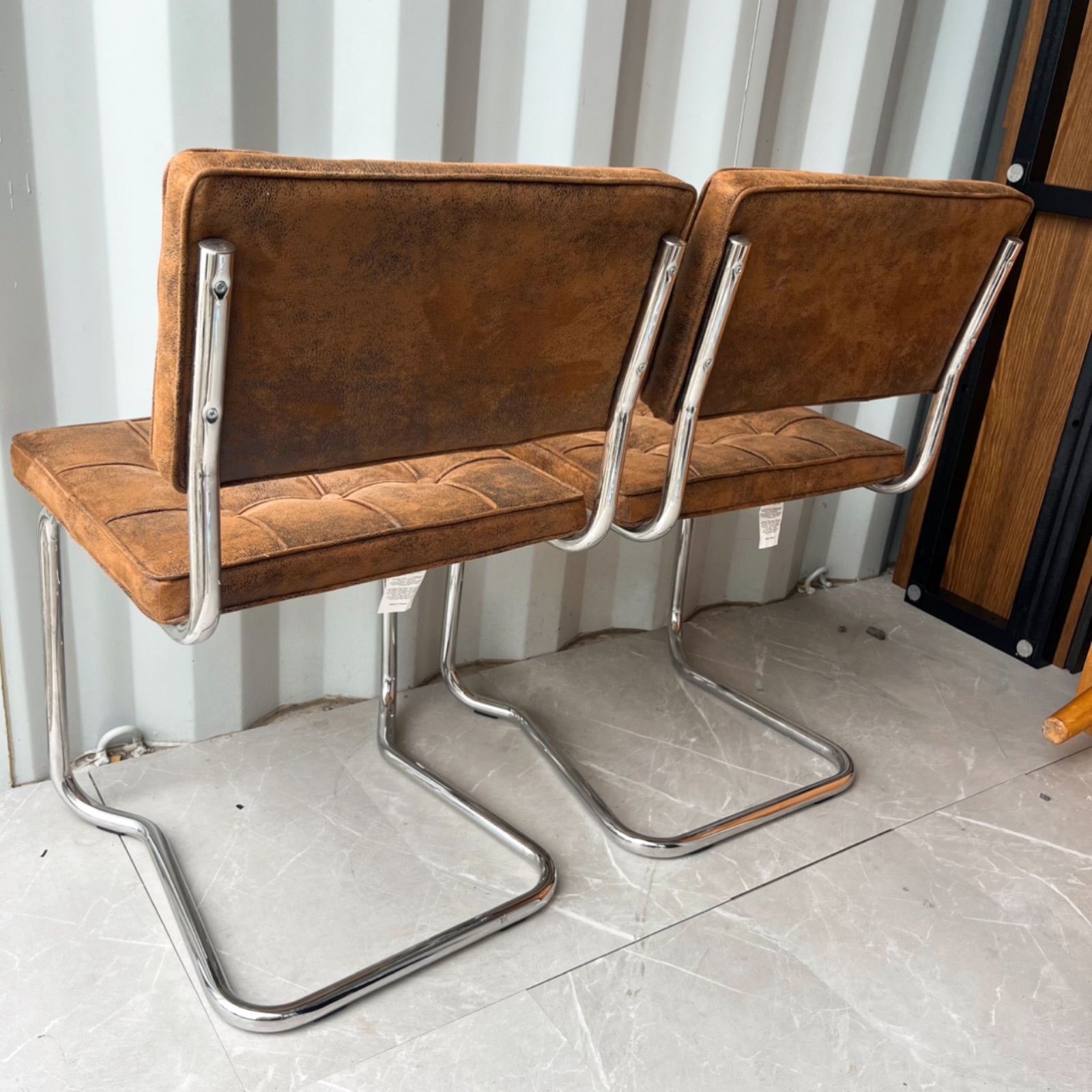 取付無料！KARE カンチレバーチェアエキスポヴィンテージエコ 2脚