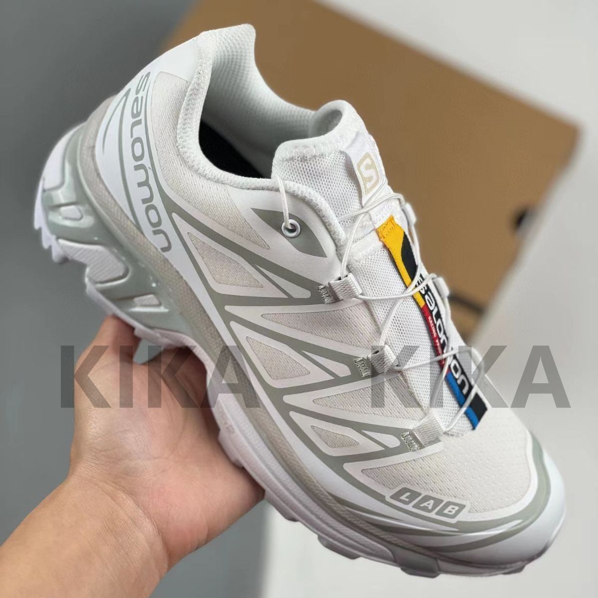 新品未使用 SALOMON  XT-6  サロモン スニーカー靴  white