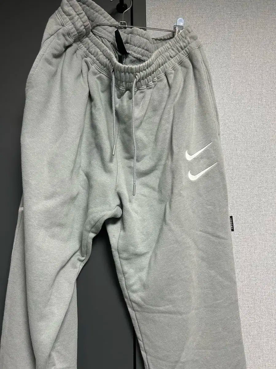 Nike ナイキ ダブルスウッシュ トレーナー