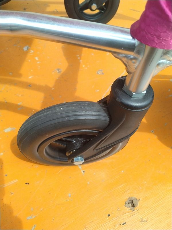 介助式車椅子 KALU7α