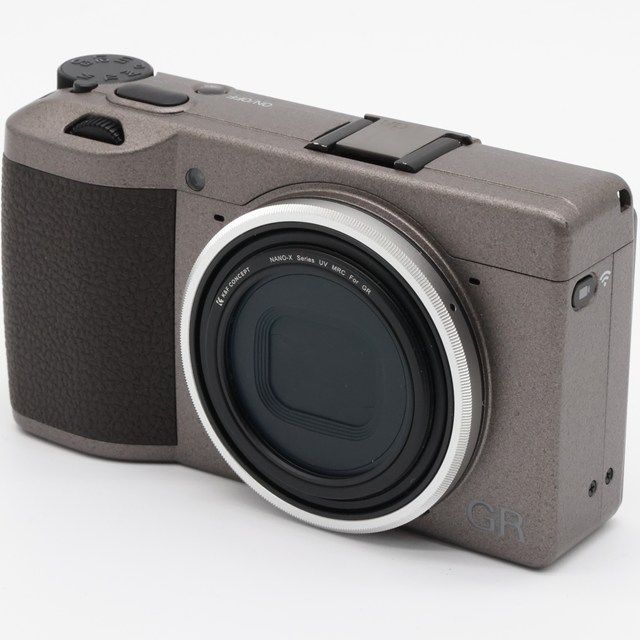 美品>RICOH GR III Diary Edition シャッター数わずか2907枚 美品>RICOH GR III Diary Edition シャッター数わずか2907枚