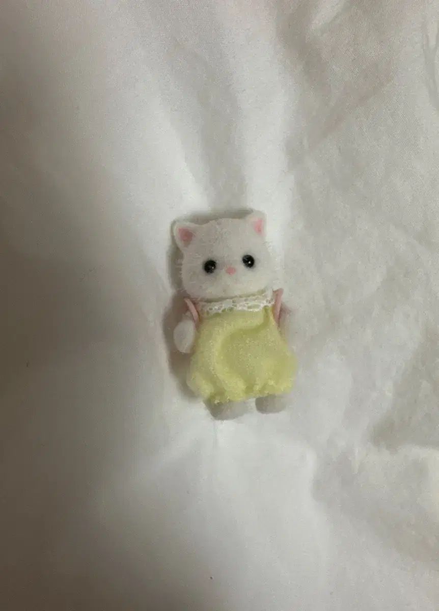 【雷市場（ポンジャン）商品韓国直送】 Sylvanian Families(シルバニアファミリー) ペルシャ語 猫