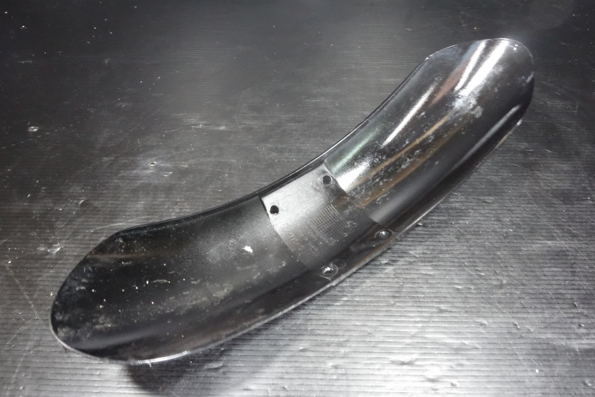 フロント フェンダー