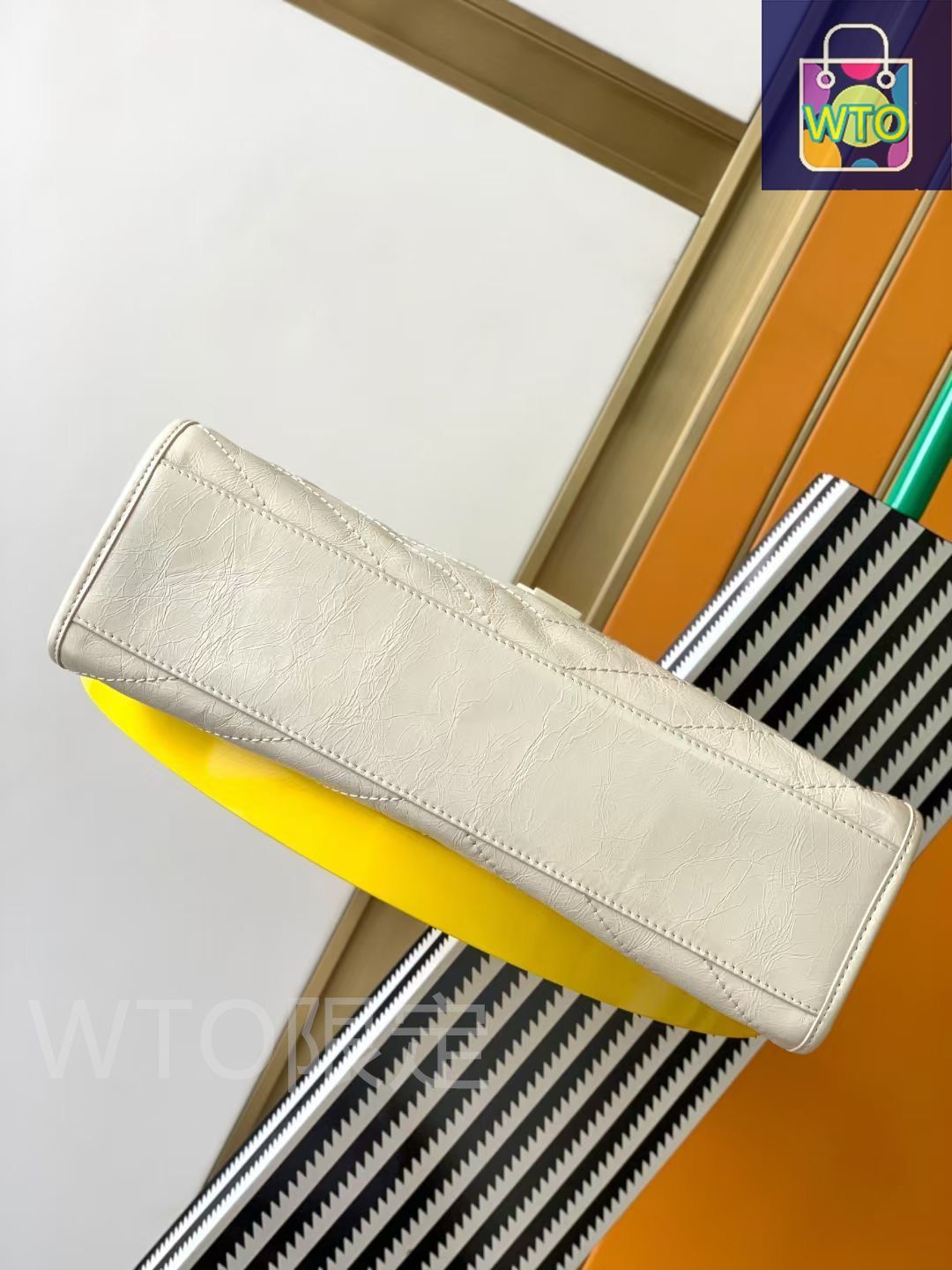 SAINT LAURENT ニキ ショッピングバッグ - 33×27×11.5cm オイルドレザー | ♥品 -WT0輸入 STEELWINDOWSANDDOORS_COM